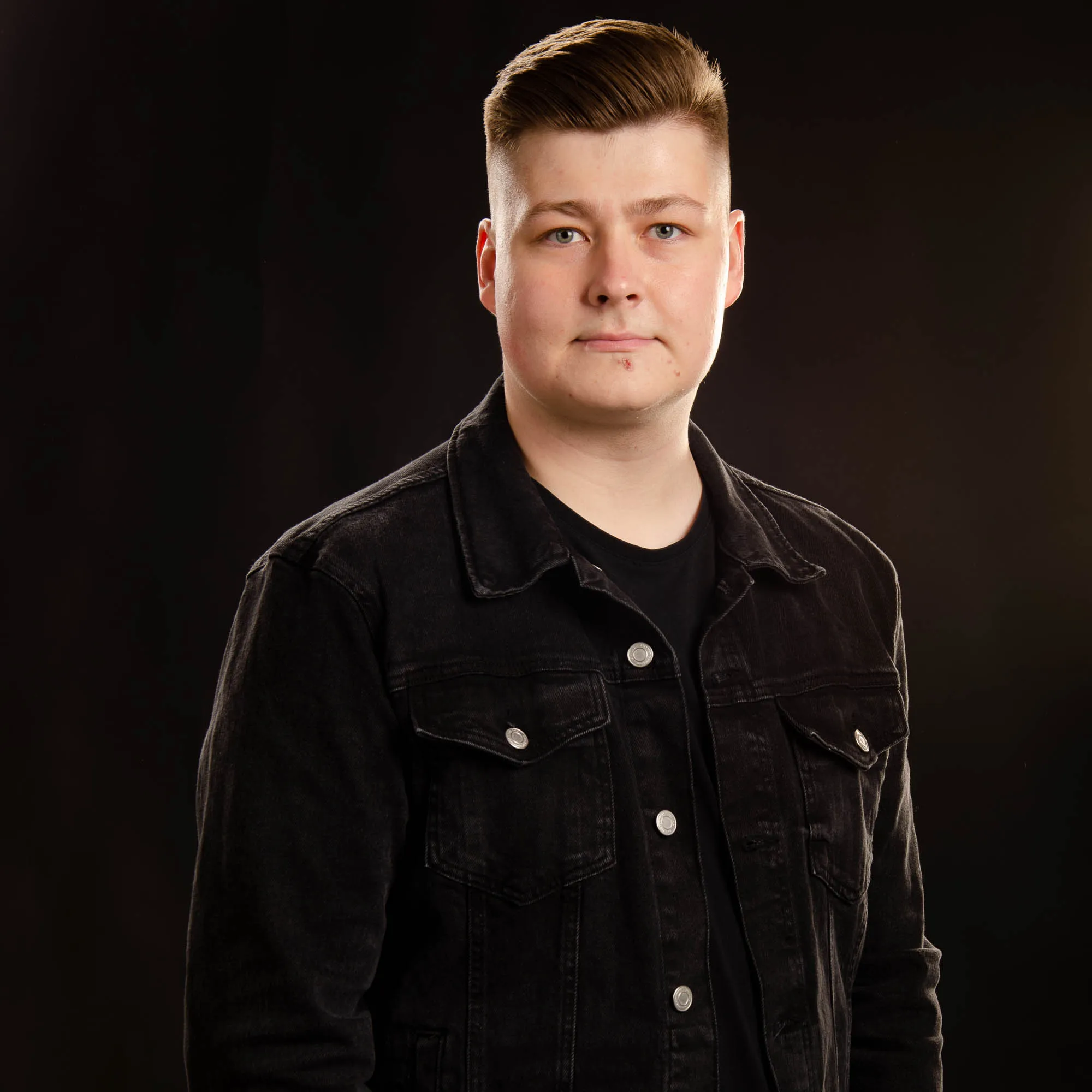 Eeli Arola Juontaja